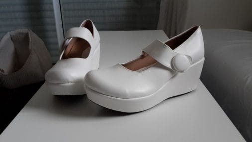 נעלי כלה לבנות עם עקב פלטפורמה