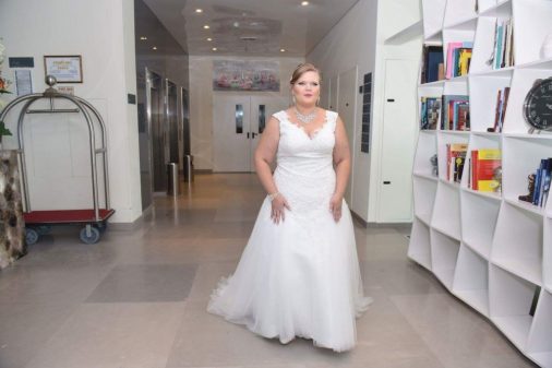 שמלת כלה מלכותית