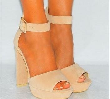 נעל כלה בצבע בז'