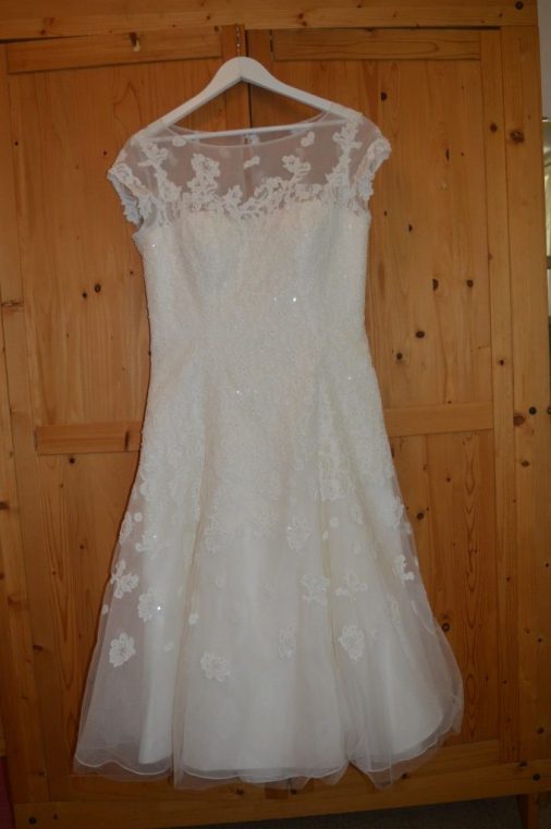 שמלת כלה חדשה ללא שימוש
