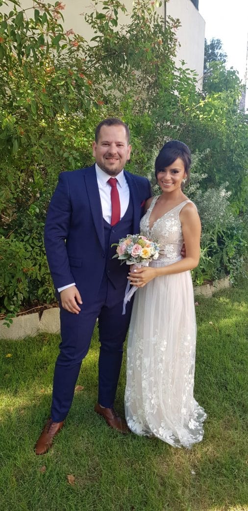 שמלה לבחורה במידות קטנות