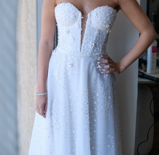 שמלה של המעצבת לי גרנבאו